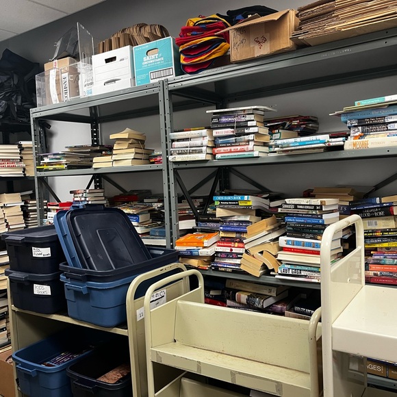 Canon Rebel t7 - Picture 3 of 6